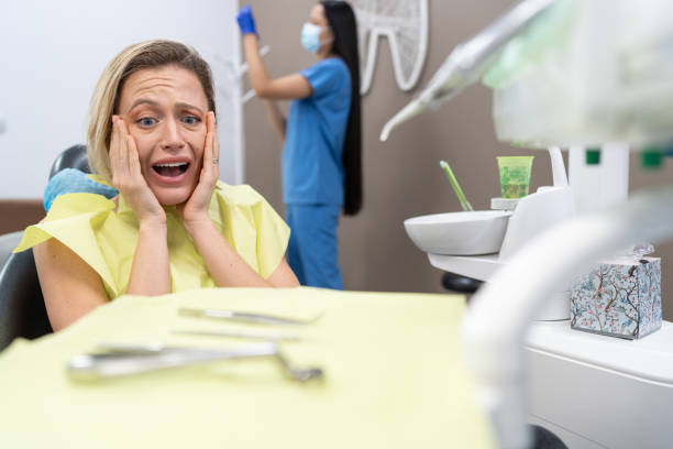Best Cracked Tooth Emergency Dentist  in Fairmont, IL